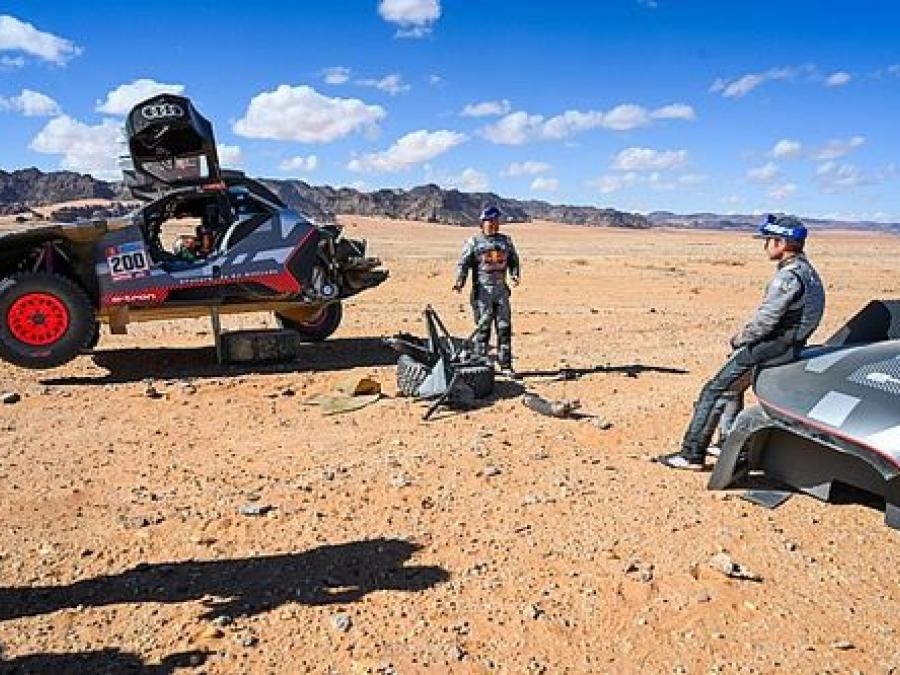 dakar_2022_peterhansel_audi.jpg