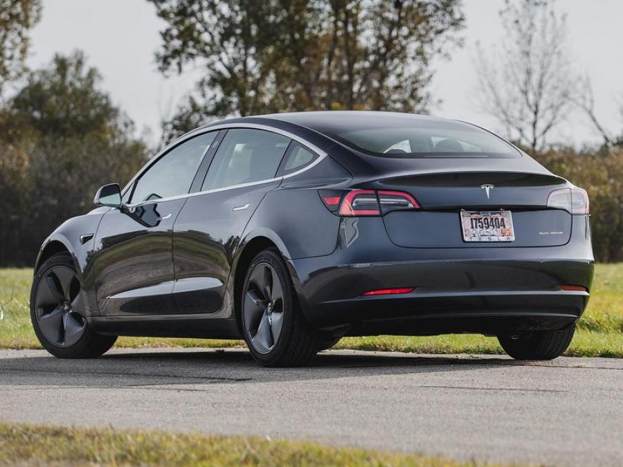 Tesla_Model3_back.jpg